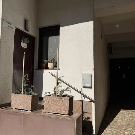 公寓 Viktorija Center